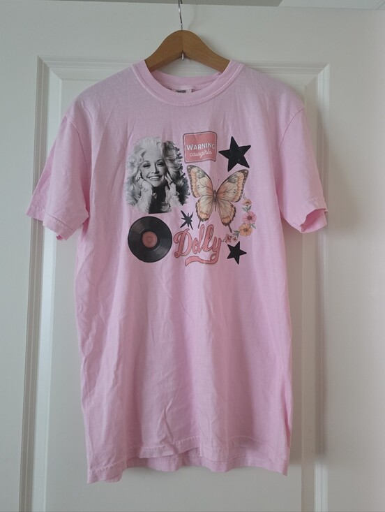 Tops - Comfort Colors Dolly Parton Graphic Tshirt Pink Unisex M Cotton Western Cowgirl